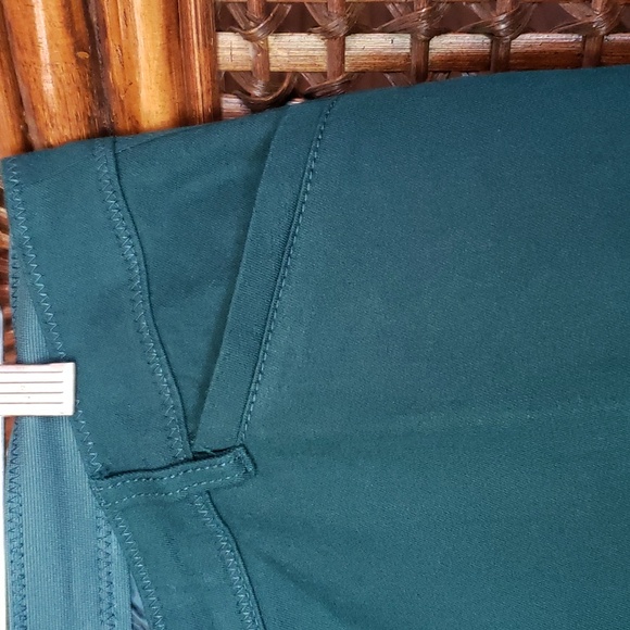 CHICO'S So Slimming Jeans Green - NWOT - Picture 6 of 9